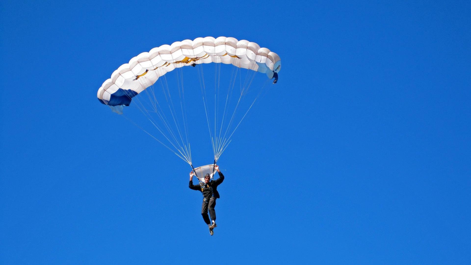 _青少年徒步赛：一场从脚步开始的成长旅程_，徒步竞赛